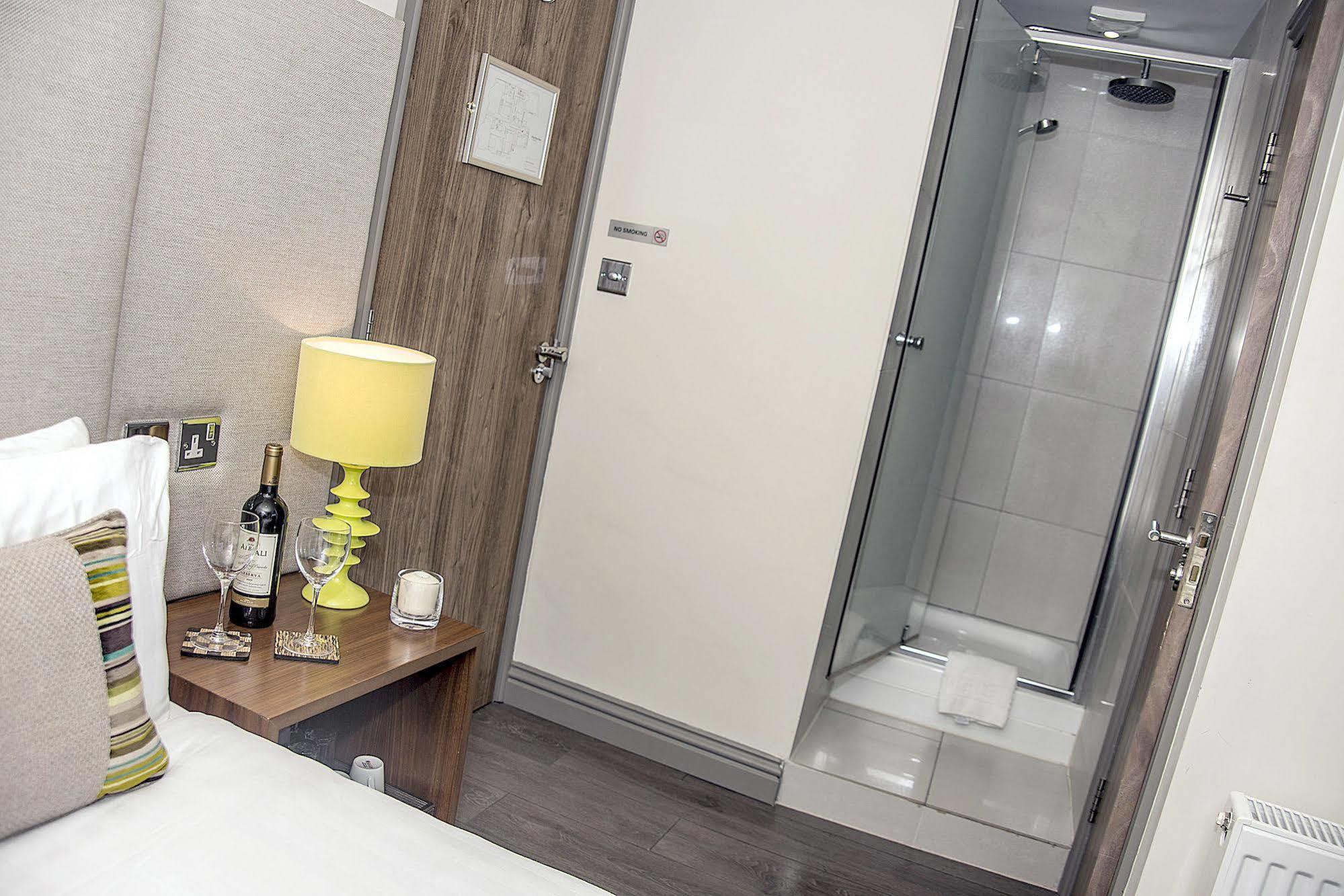 Base Serviced Apartments - City Road Chester Exterior foto